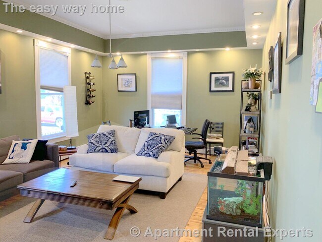 10 Pearl St Somerville Ma 02145 Apartments Somerville Ma Apartments Com