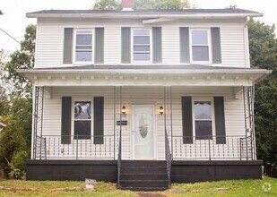 Building Photo - 118 Wengler Ave