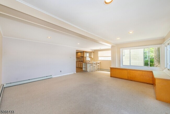 Foto del edificio - 21 E Shore Rd