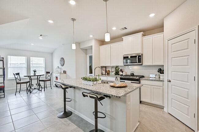 Foto del edificio - 10409 Deussen Ln