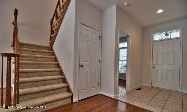 Building Photo - 803 Ohenry Close Sec 1