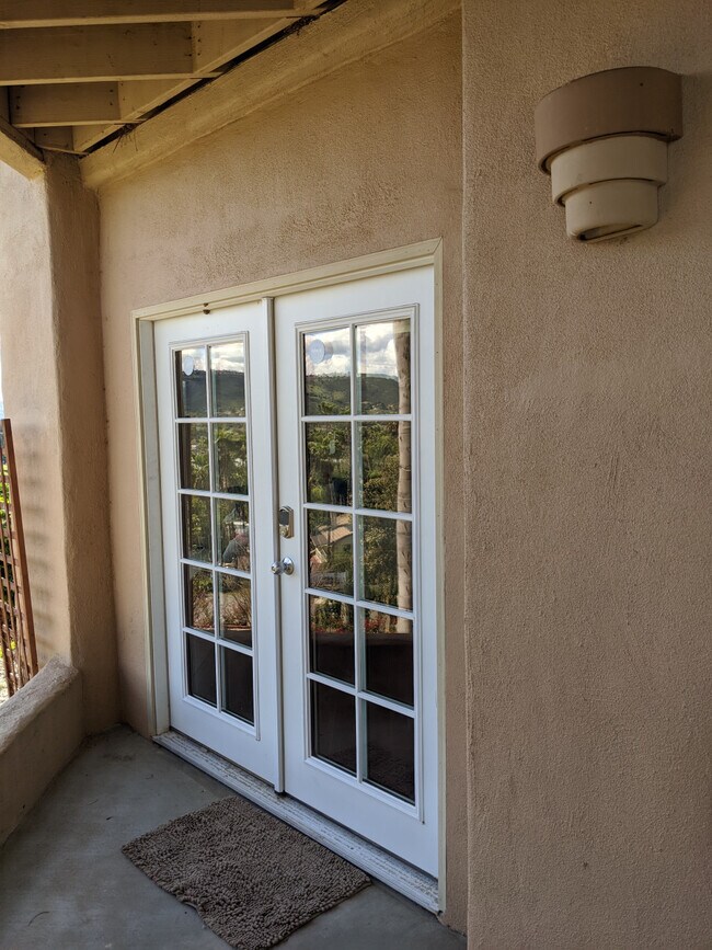Building Photo - San Marcos private 2/2 rental