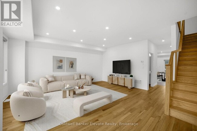 Building Photo - 42 Wind Tree Wy