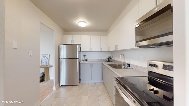 Building Photo - 4001 Steeles Ave W