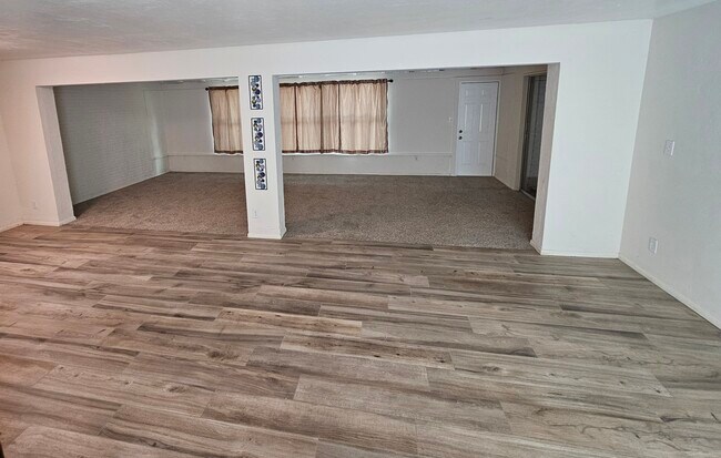 Foto del edificio - 3823 Monica Pkwy
