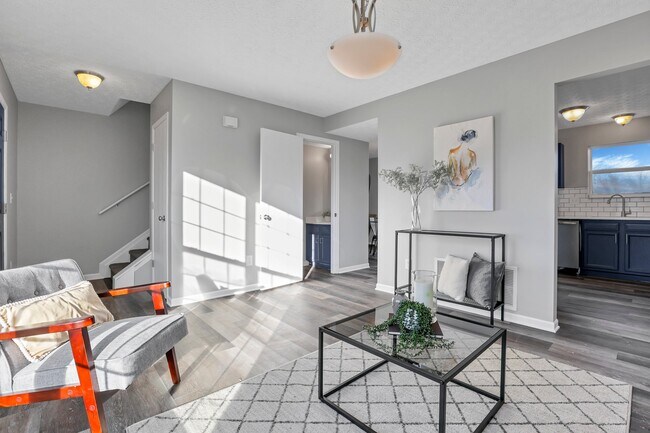 Foto del edificio - 8340 Crete Ln