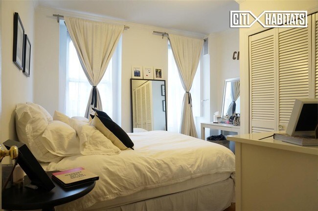 Foto del edificio - 307 E 85th St