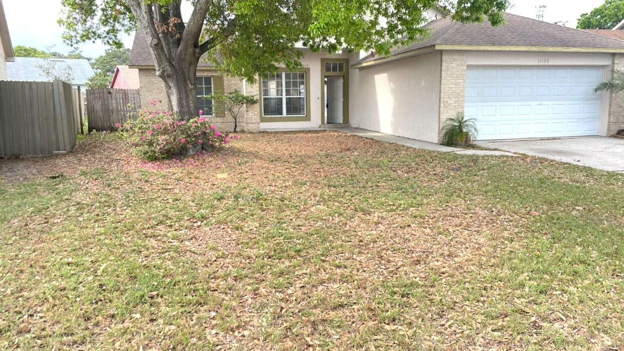 Foto principal - 3Bed/ 2Bath Home Available Now - Southchas...