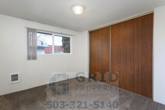 Foto del edificio - 2 Bedroom Apartment Available in SW Portla...