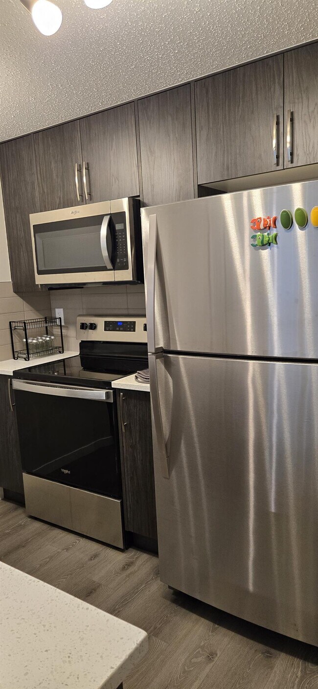 Photo du bâtiment - 1 Bed 1 Bath Unit in Calgary, AB