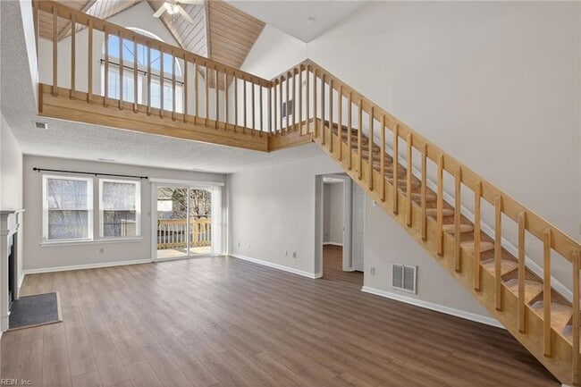 Foto del edificio - 901 Gas Light Ln