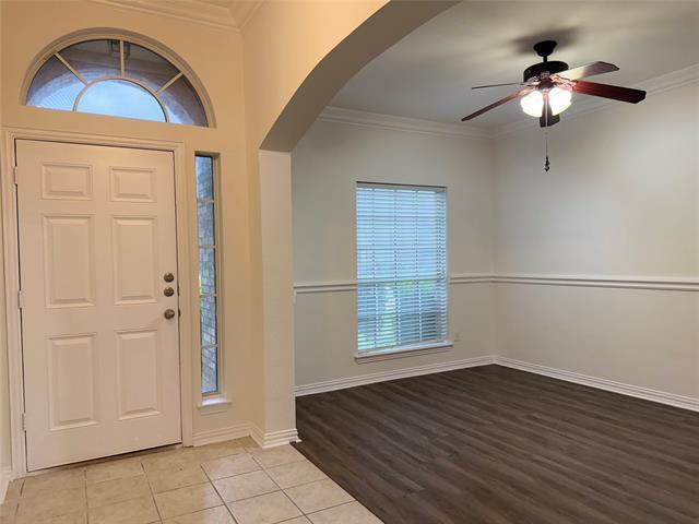 Building Photo - 825 Soapberry Dr