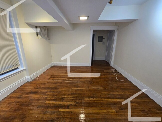 Photo - 1748 Commonwealth Ave Apartment