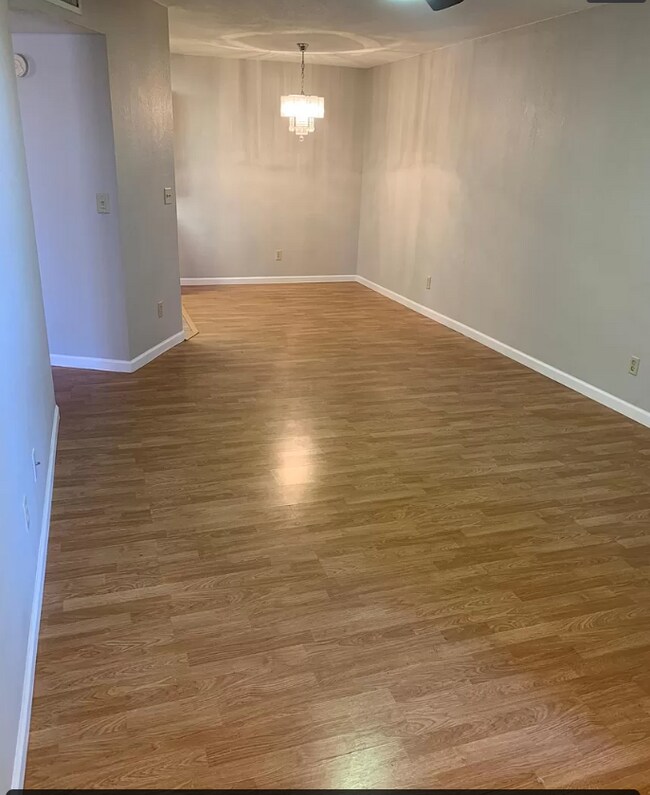 Building Photo - 8625 E Belleview Pl