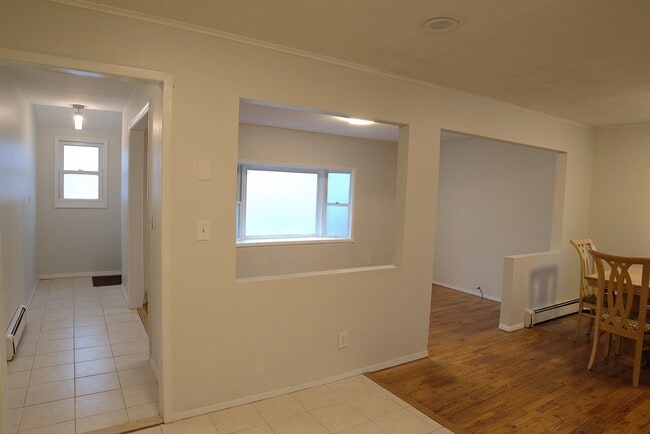 Building Photo - 393 Patton Ave