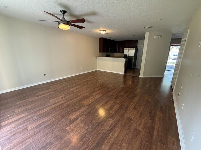 Foto del edificio - 287 Winding Vine Ln