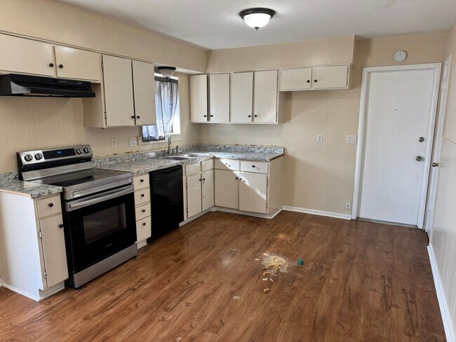 Foto del edificio - 5874 Castle Run Dr