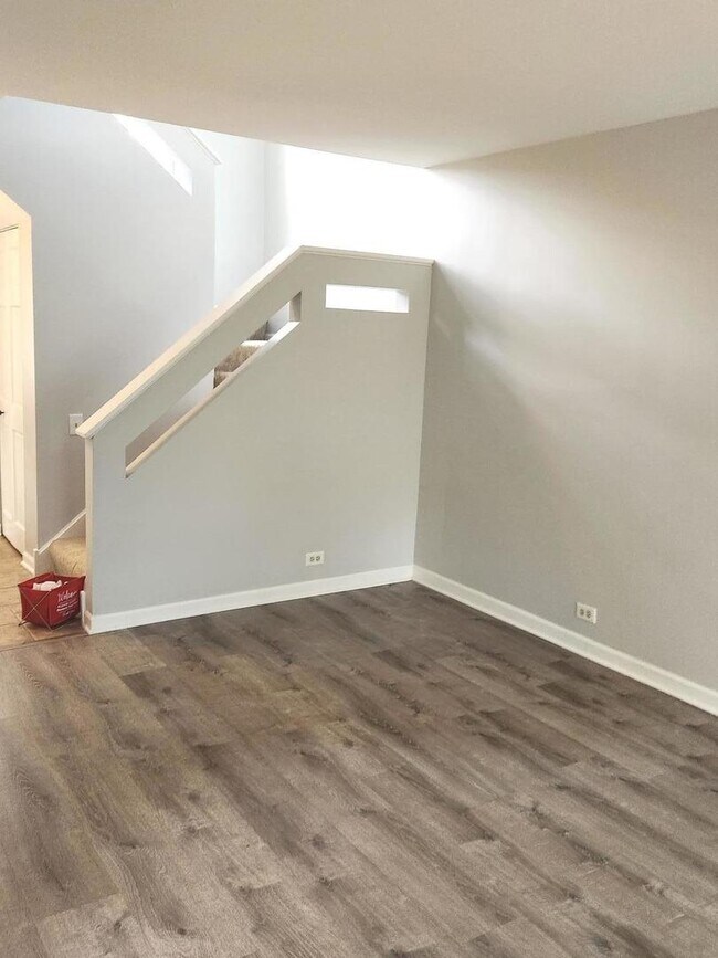 Building Photo - 2036 Muirfield Cir
