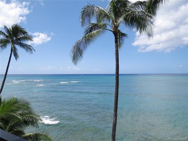 Building Photo - 2987 Kalakaua Ave