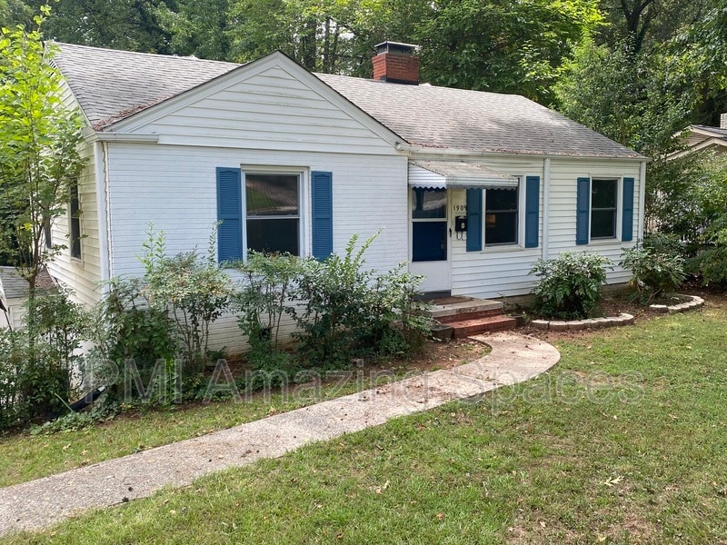 1909 Camp Greene St, Charlotte, NC 28208 House Rental in Charlotte