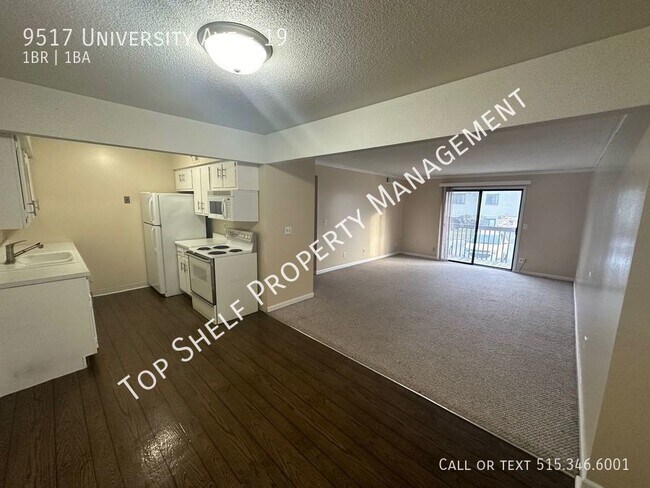 Foto del edificio - 9517 University Ave