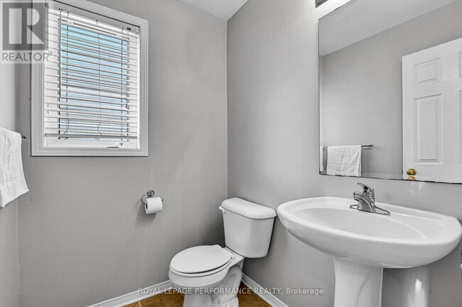 Building Photo - 622 Louis Toscano Dr