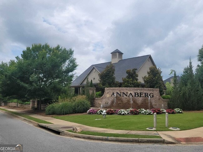 Building Photo - 958 Nevis Way