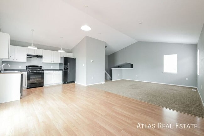 Building Photo - 14525 E 47th Dr
