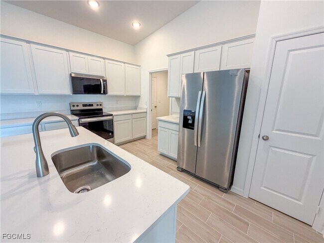 Foto del edificio - 420 NW 4th Terrace