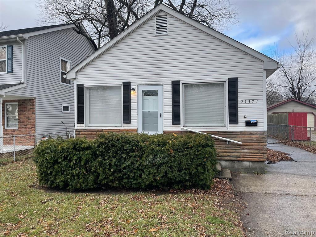 501 E Katherine Ave, Madison Heights, MI 48071 House Rental in
