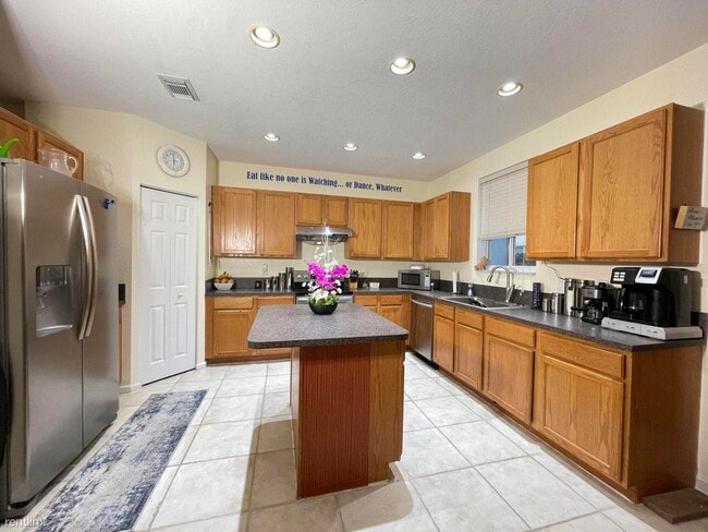 Building Photo - 3 br, 2.5 bath House - 2789 S Evergreen Cir