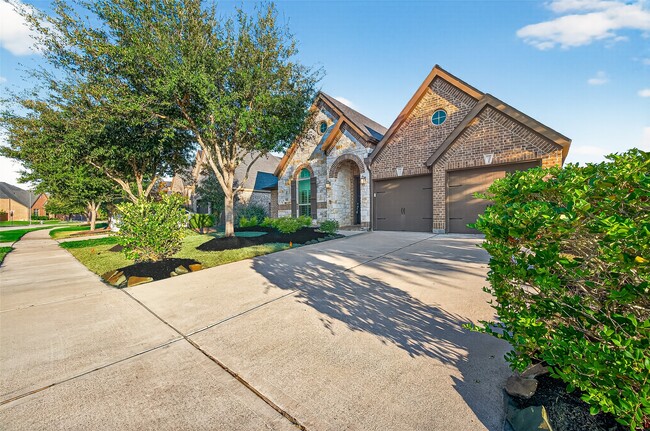 Building Photo - 28015 Castle Park Ln