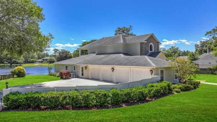 Foto principal - 4 bedroom in Jacksonville FL 32256