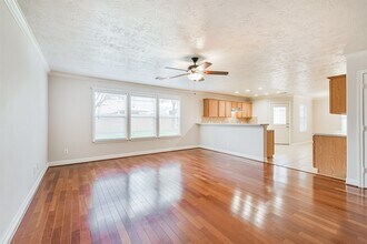 Building Photo - 15023 Roche Rock Dr
