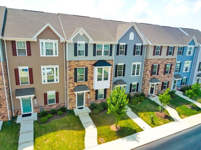 Building Photo - 72 Caswell Dr