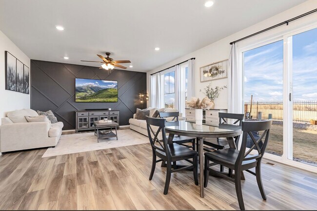 Foto del edificio - Charming 3BR House in Aurora