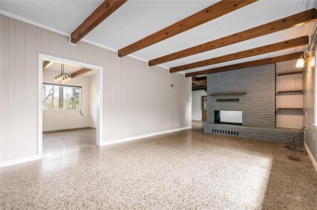 Building Photo - 6187 Bayou Rd
