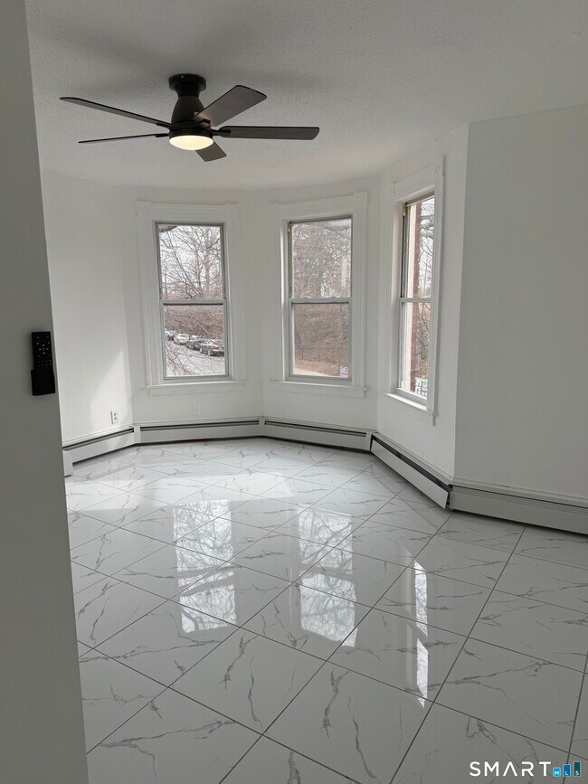 Foto del edificio - 429 Summit St