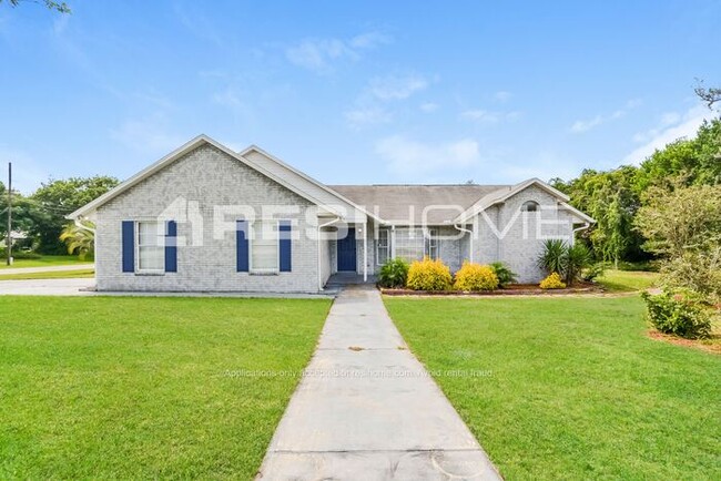 Building Photo - 1557 Bavon Dr