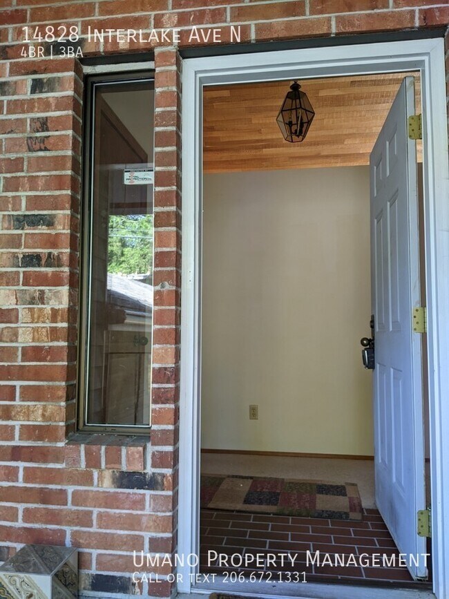 Foto del edificio - 14828 Interlake Ave N