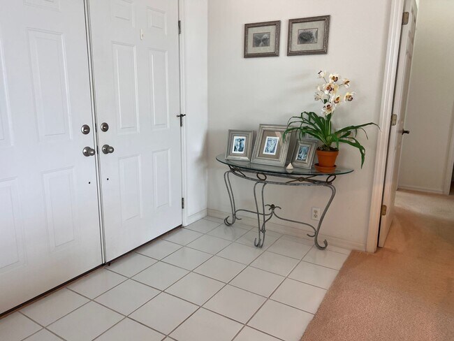 Building Photo - 2BR+Office with sleeper/2BA Single Family ...