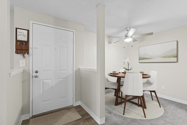 Comedor - Timber Flats