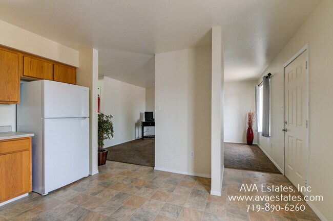 Foto del edificio - 531 S Angus Ave