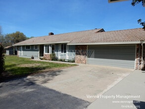 Building Photo - 1075 Big Ben Rd