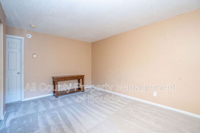 Building Photo - 3363 Madison Ave