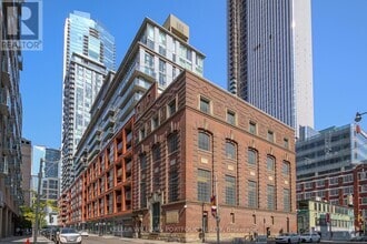 Building Photo - 21-621 Nelson St