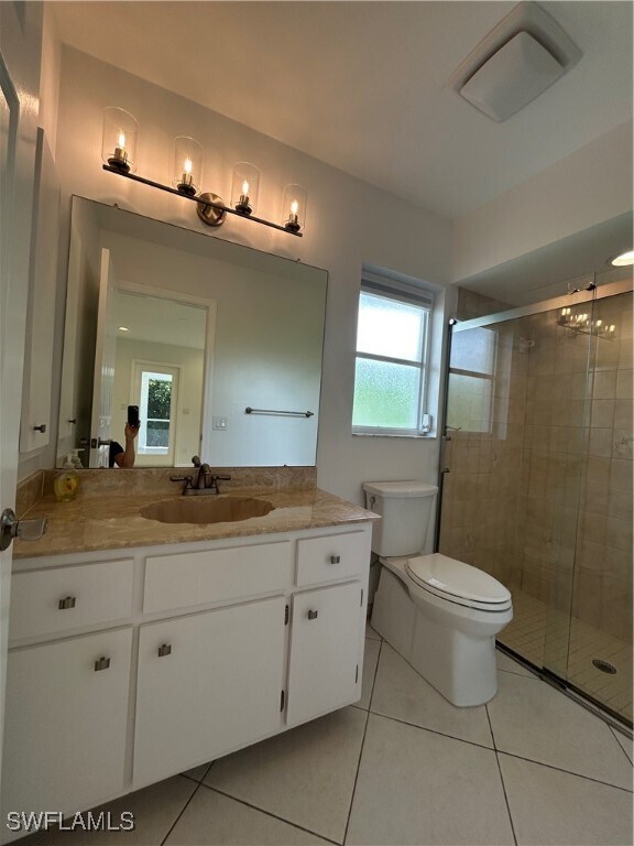 Foto del edificio - 772 100th Ave N