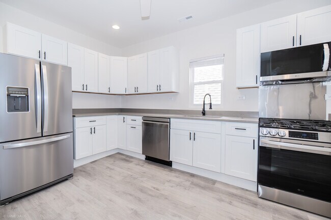Foto del edificio - 2113 N Bingham St