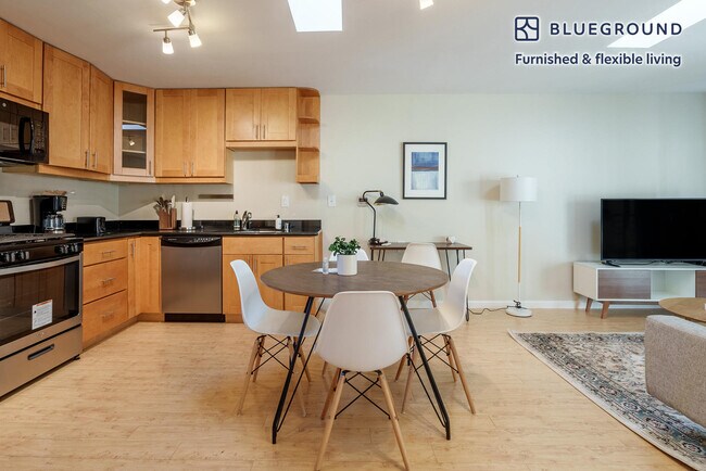 Foto del edificio - 568 Channing Ave