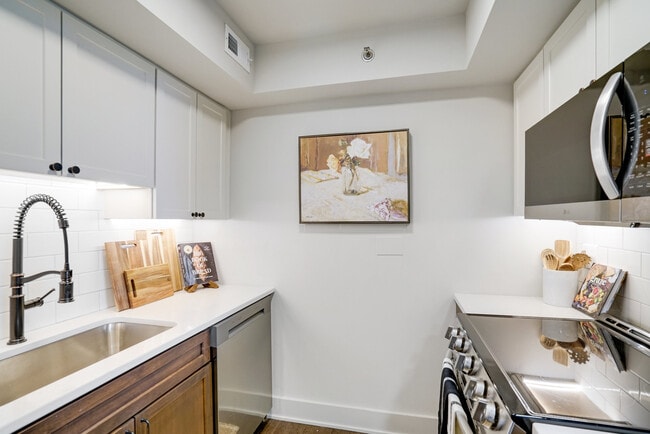 Building Photo - Cortland at National Landing